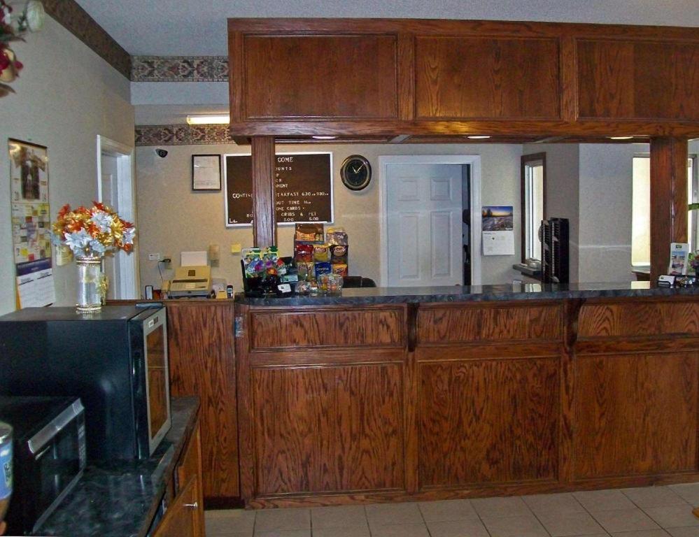 America'S Best Inn - Brinkley Eksteriør billede